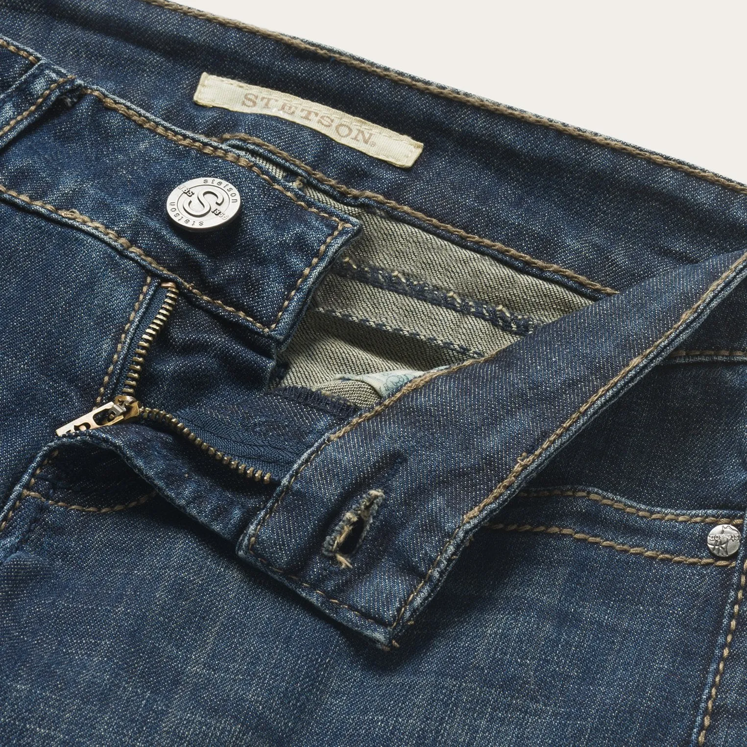 818 Bootcut Jean With "S" Back Pocket