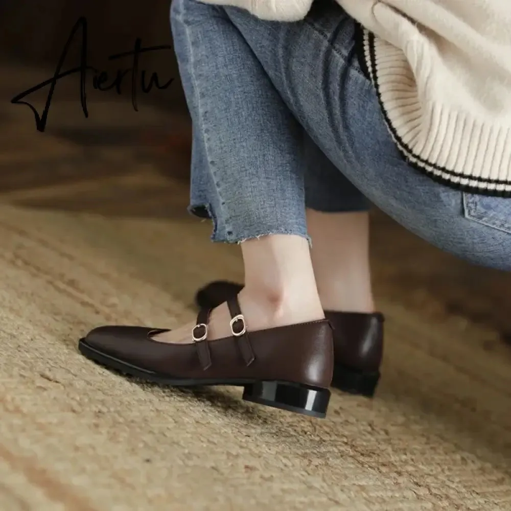 Aiertu HOT SALE Spring Fashion Women Shoes Round Toe Chunky Heel Shoes Women Cow Leather Low Heel Women Pumps Solid Retro Mary Janes