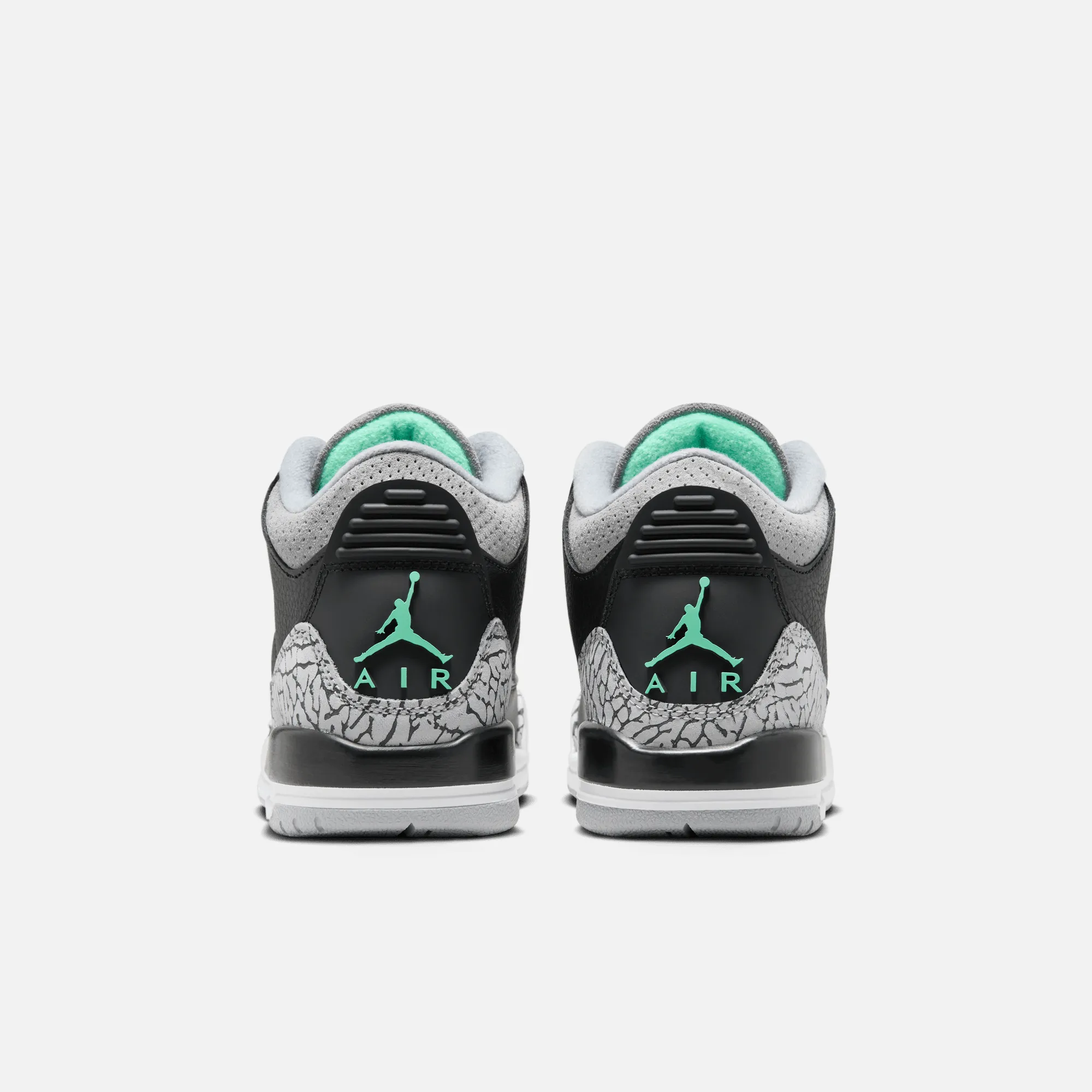 Air Jordan Big Kids' 3 Retro 'Green Glow' (GS)