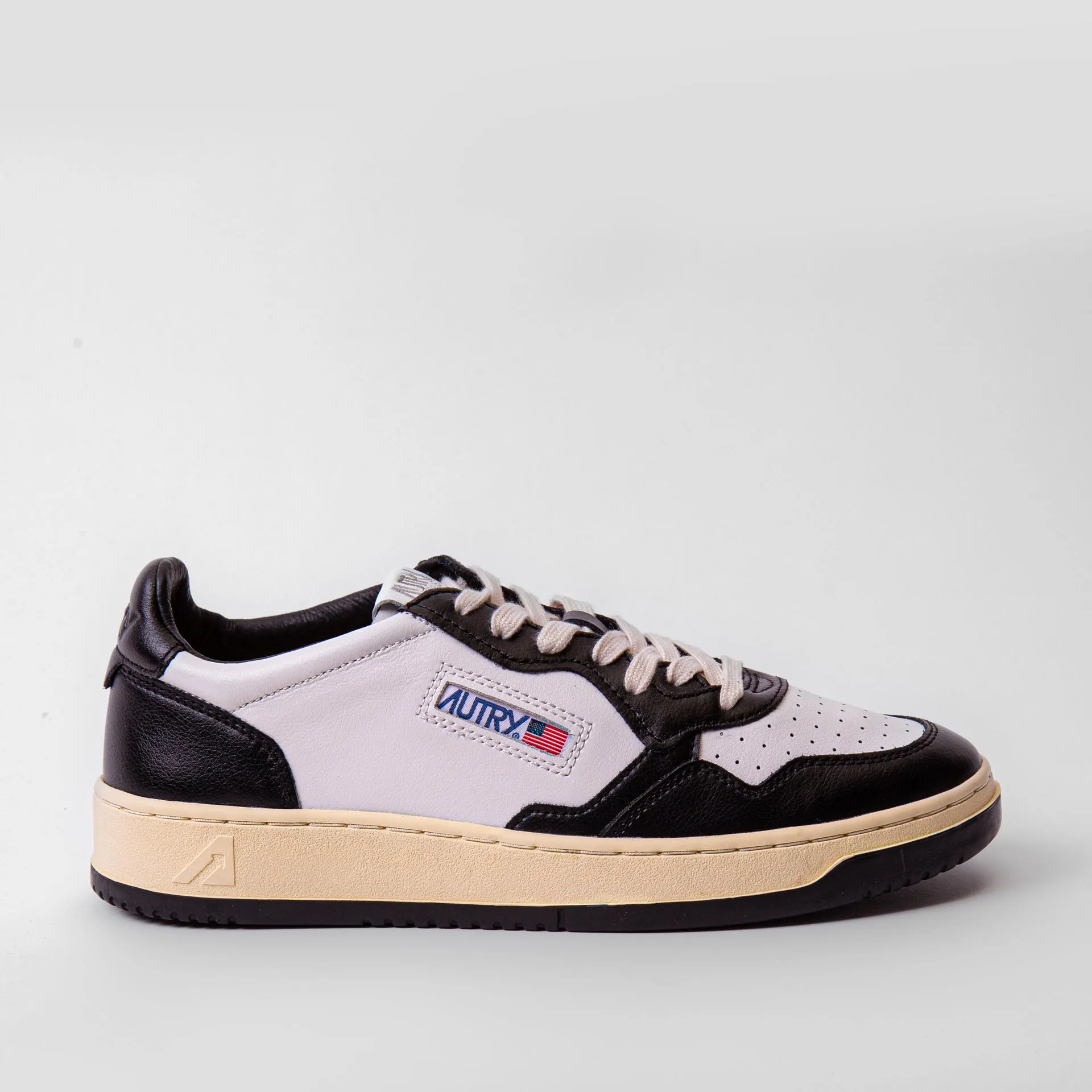 AUTRY SNEAKERS MEDALIST AULM-WB 01