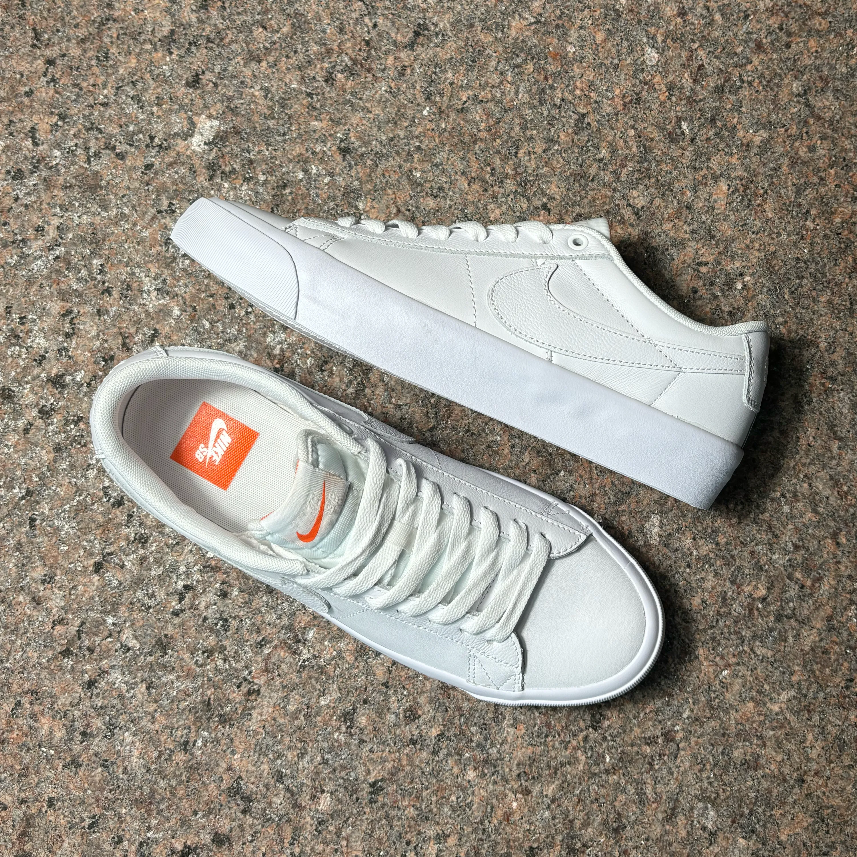 BLAZER LOW GT PRO ISO - WHITE/WHITE