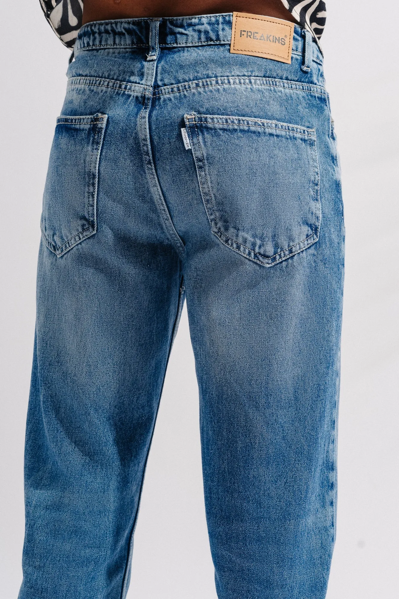 Classic Blue Men's Straight Jeans