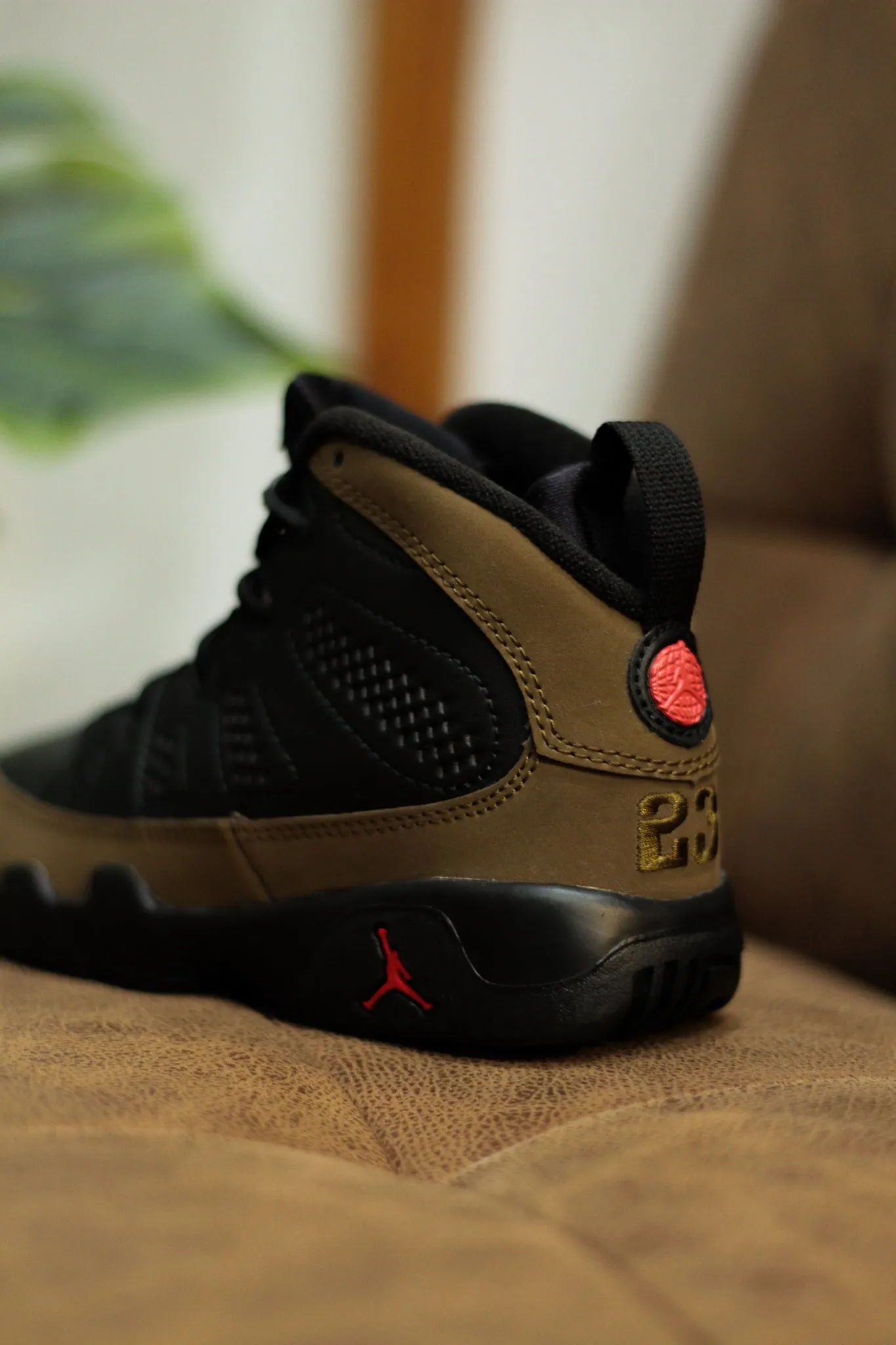 JORDAN 9 RETRO (TD) "LIGHT OLIVE"