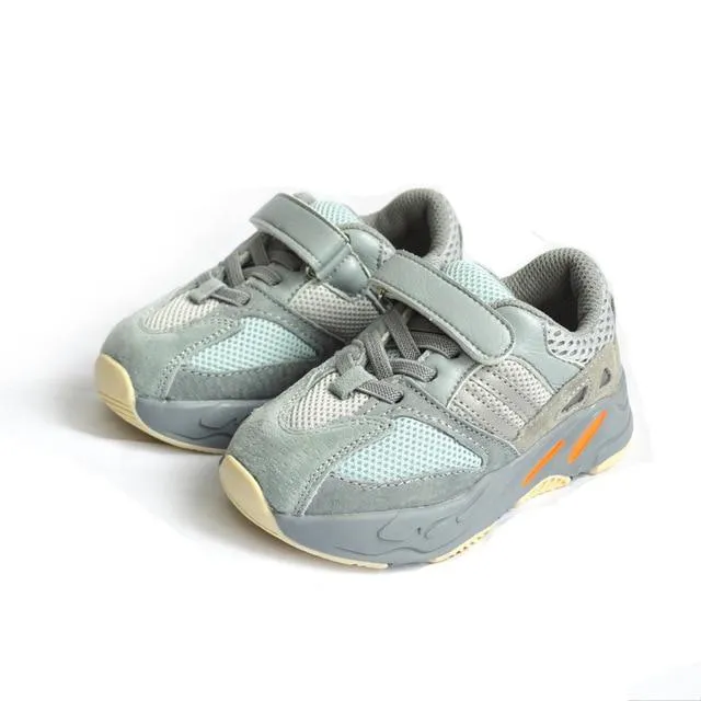 MOF Kids light gray textured touch strap sneakers