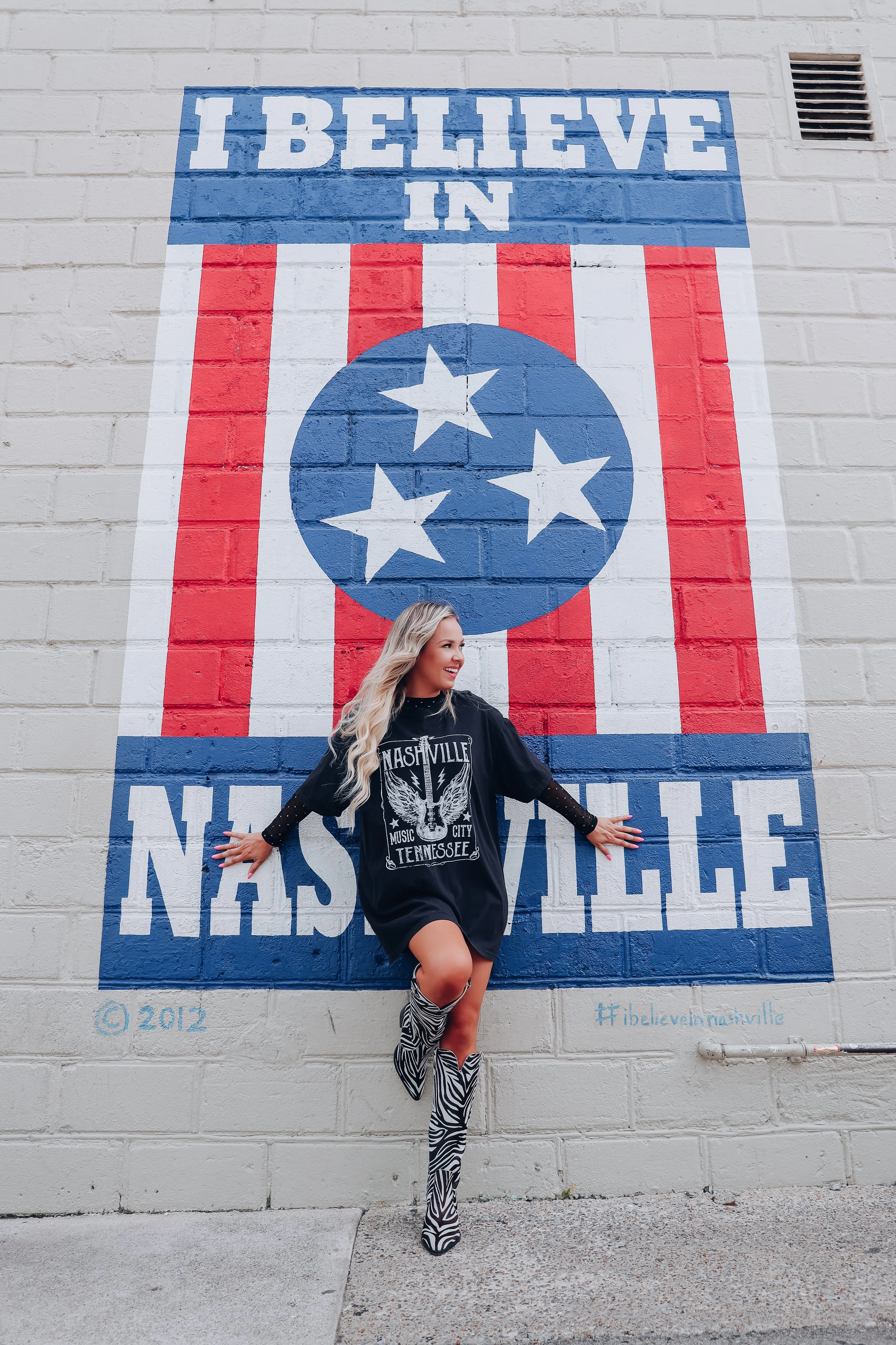 Nashville Music City Graphic Tee - Black