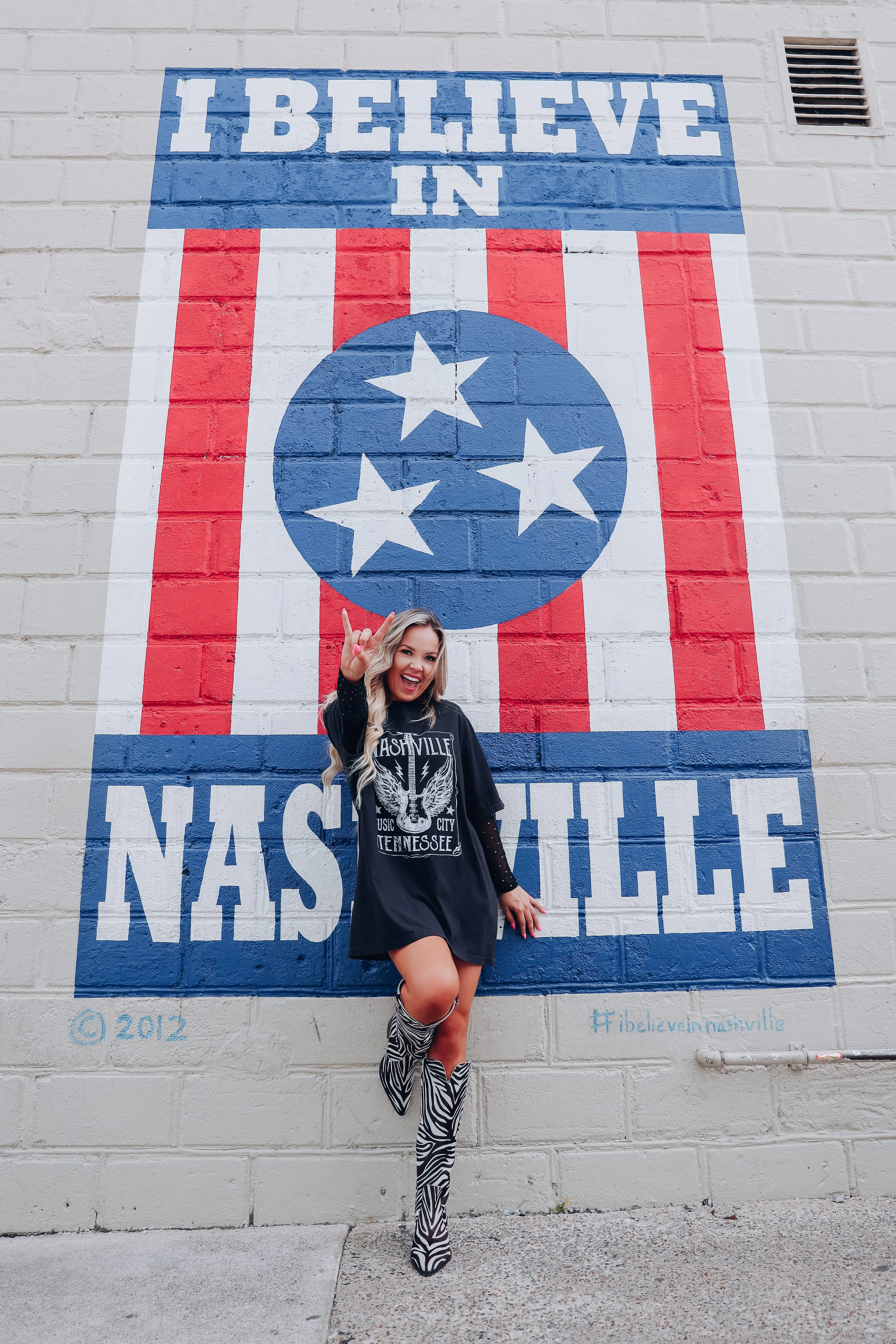 Nashville Music City Graphic Tee - Black