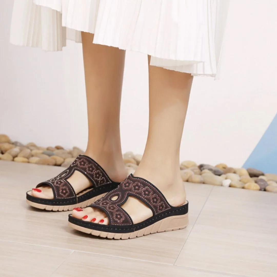 OCW Rhinestone Flowers Detail Comfortable Women Sandals Design