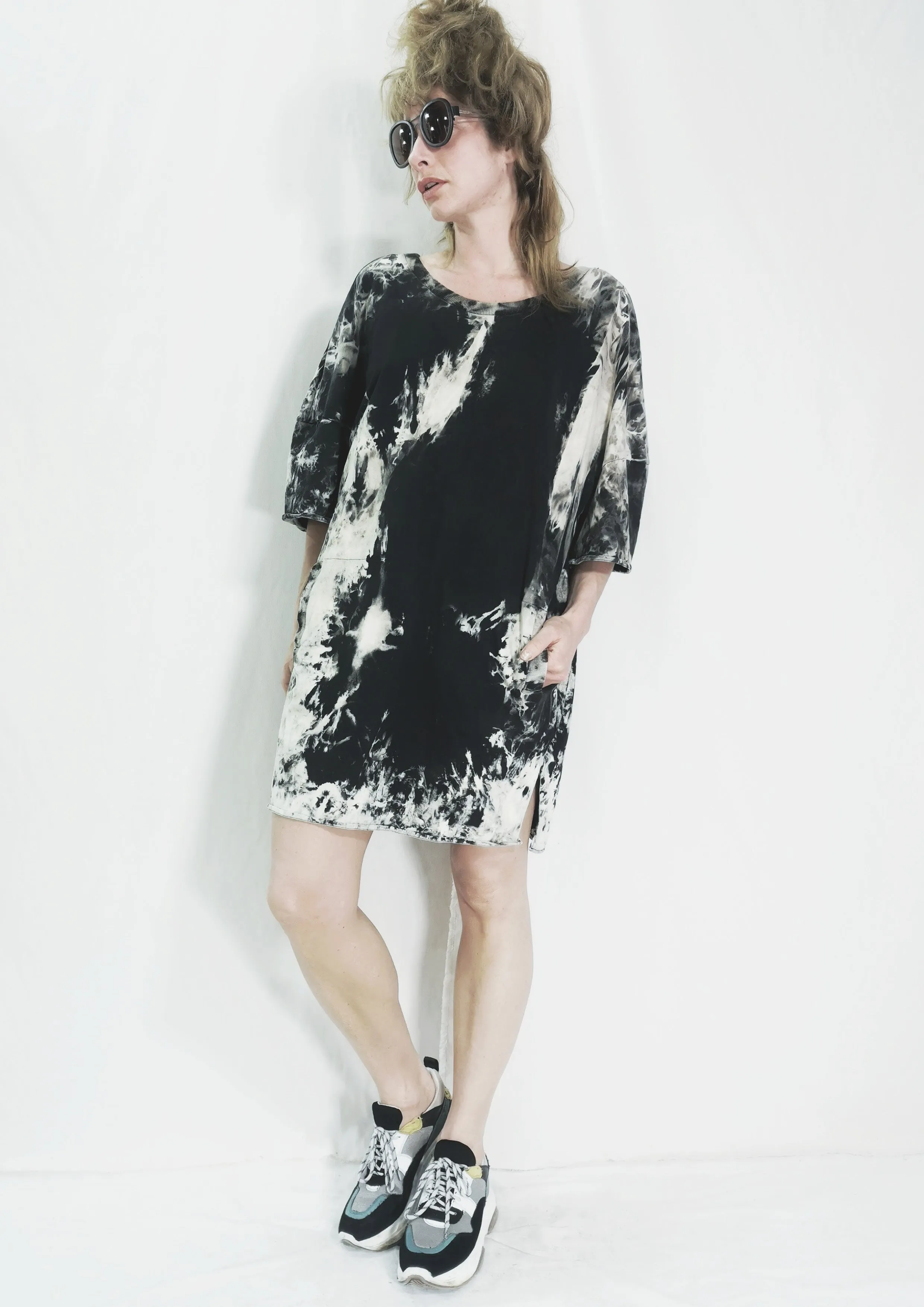 SHIRT DRESS - black / white