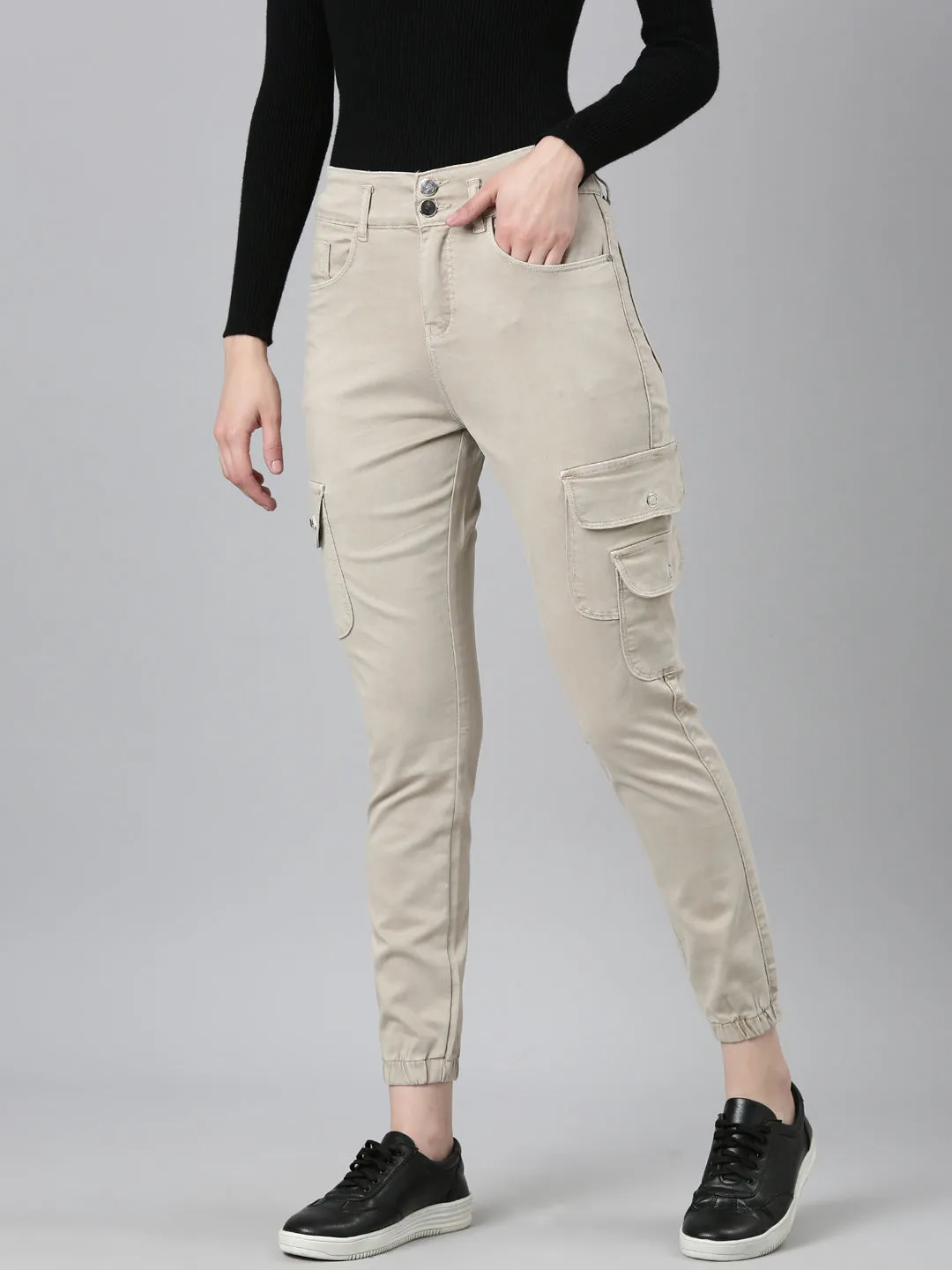 Women Cream Solid Jogger Denim Jeans